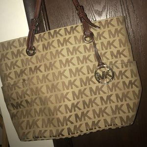 MICHAEL KORS BAG
